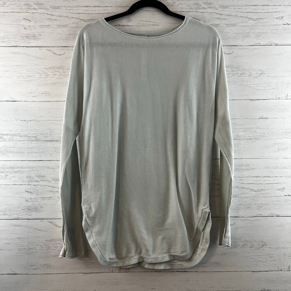 Lululemon Light Gray Long‎ Sleeve Lightweight Sweater Size 6